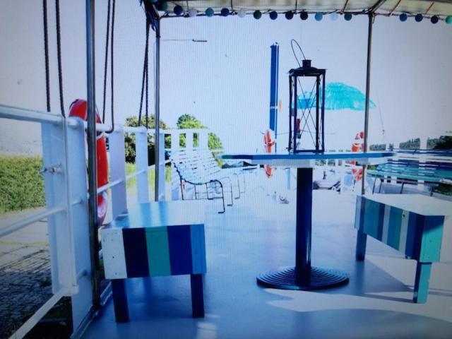 Schiff Ahoy, Hotelschiff, Hausboot, Boot, Passagierschiff Stuttgart Dış mekan fotoğraf