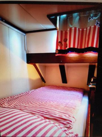 Schiff Ahoy, Hotelschiff, Hausboot, Boot, Passagierschiff Stuttgart Dış mekan fotoğraf